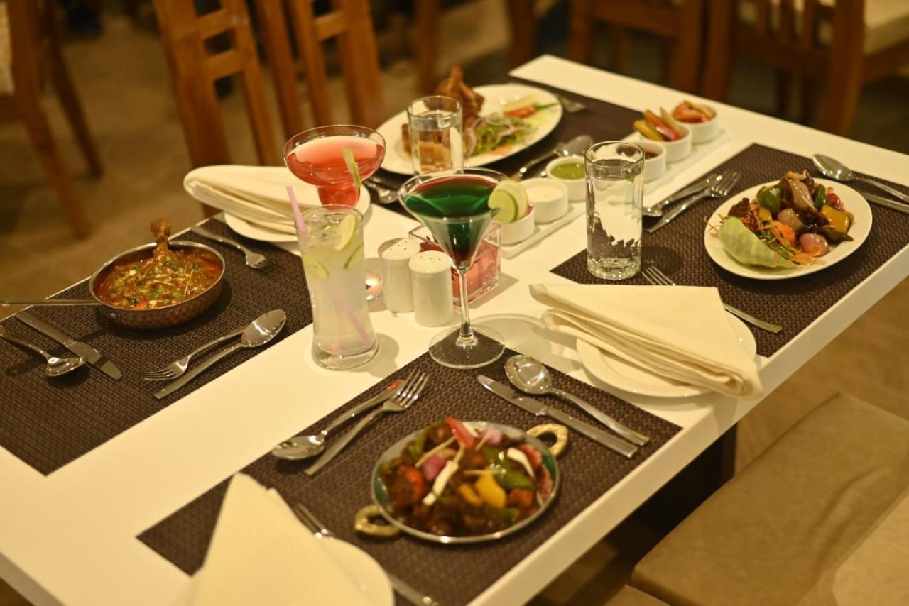 Hotel Rimi International Агартала Екстер'єр фото
