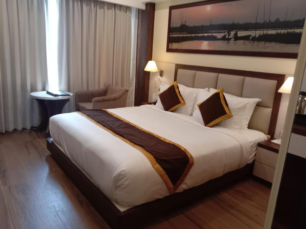 Hotel Rimi International Агартала Екстер'єр фото
