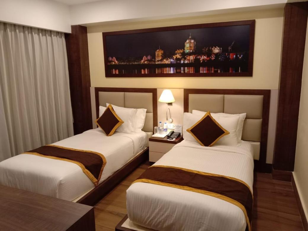 Hotel Rimi International Агартала Екстер'єр фото