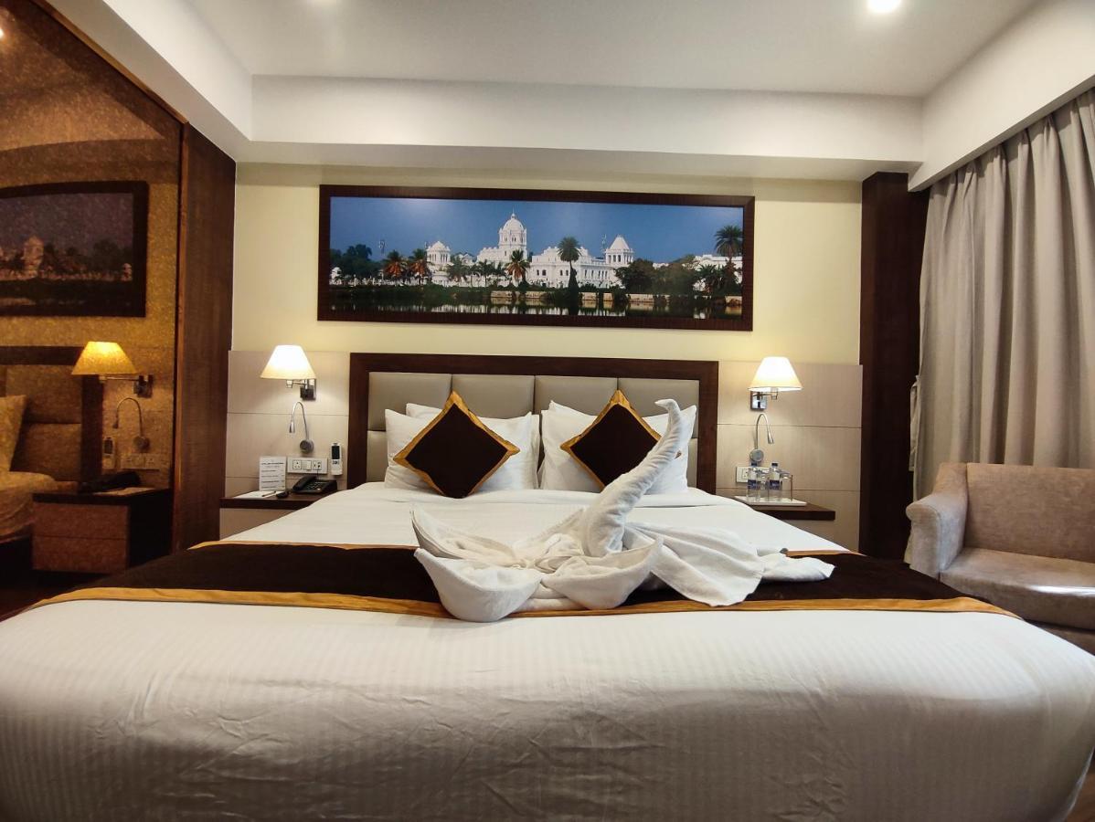 Hotel Rimi International Агартала Екстер'єр фото