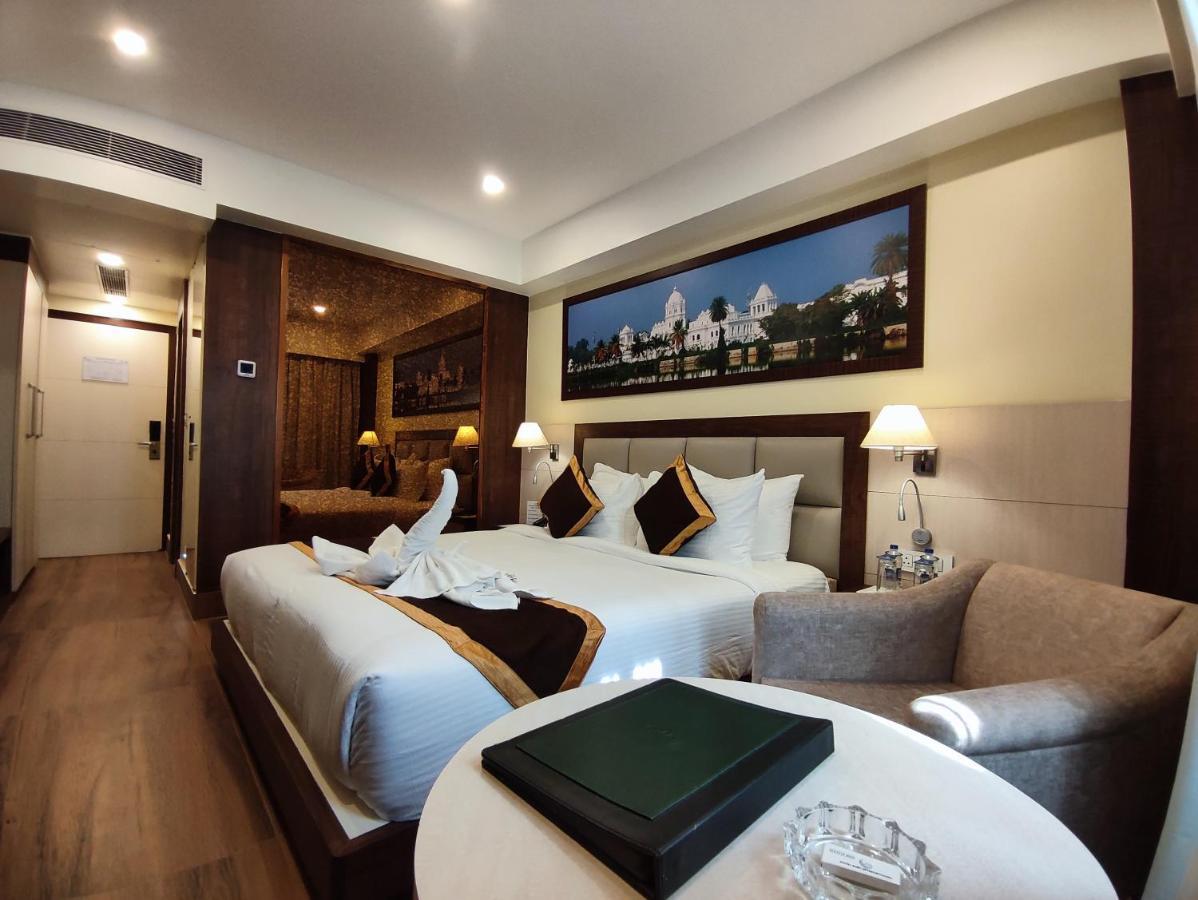 Hotel Rimi International Агартала Екстер'єр фото