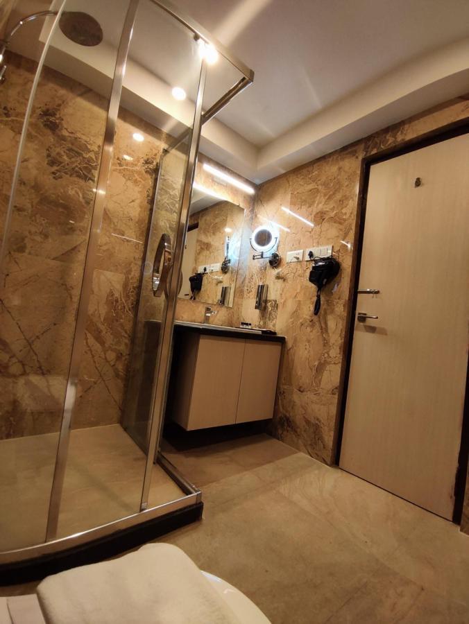 Hotel Rimi International Агартала Екстер'єр фото