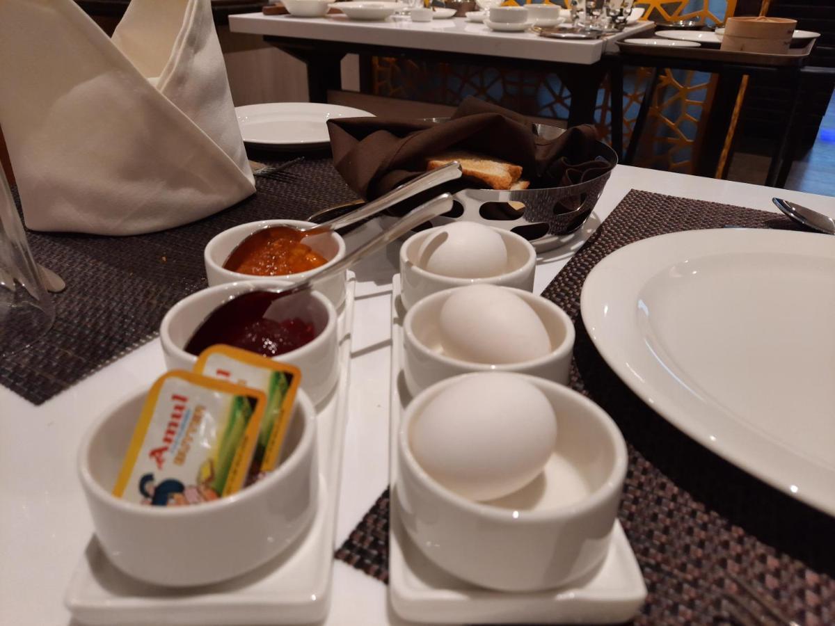Hotel Rimi International Агартала Екстер'єр фото